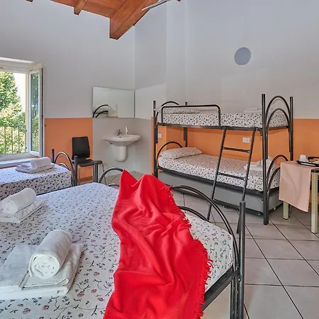 Residenza Molinatto ホステル