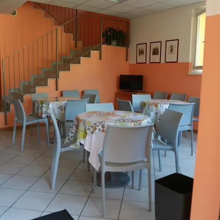Residenza Molinatto אכסניה Oggiono
